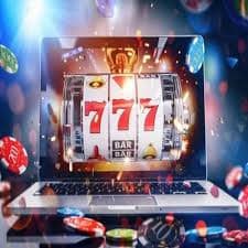 Meja permainan roulette modern dengan dealer dan tampilan digital di platform bara22